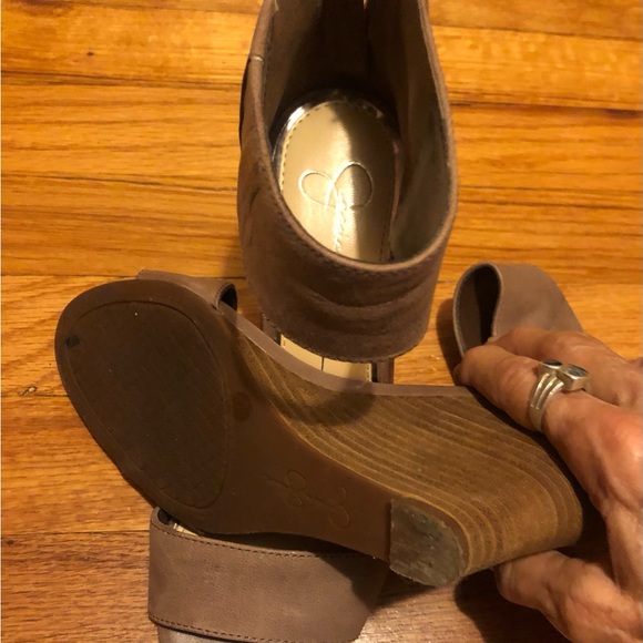 Stylish AND Trendy Stacked Heel Wedge Sandals with Wide Ankle Strap TAUPE BROWN - Picture 5 of 6